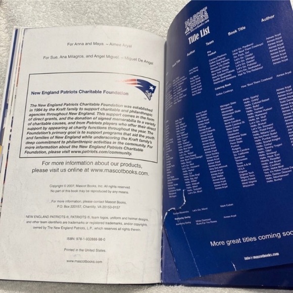 Tom Brady / New England Patriots books - Picture 6 of 12